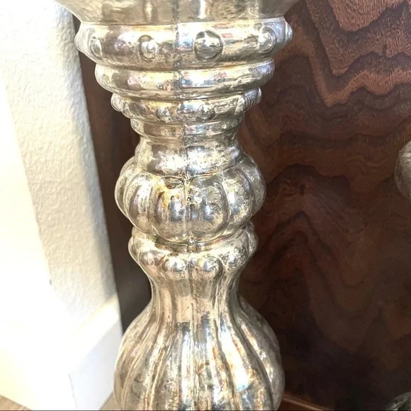 Two silver vintage style candlesticks - Picture 14 of 16